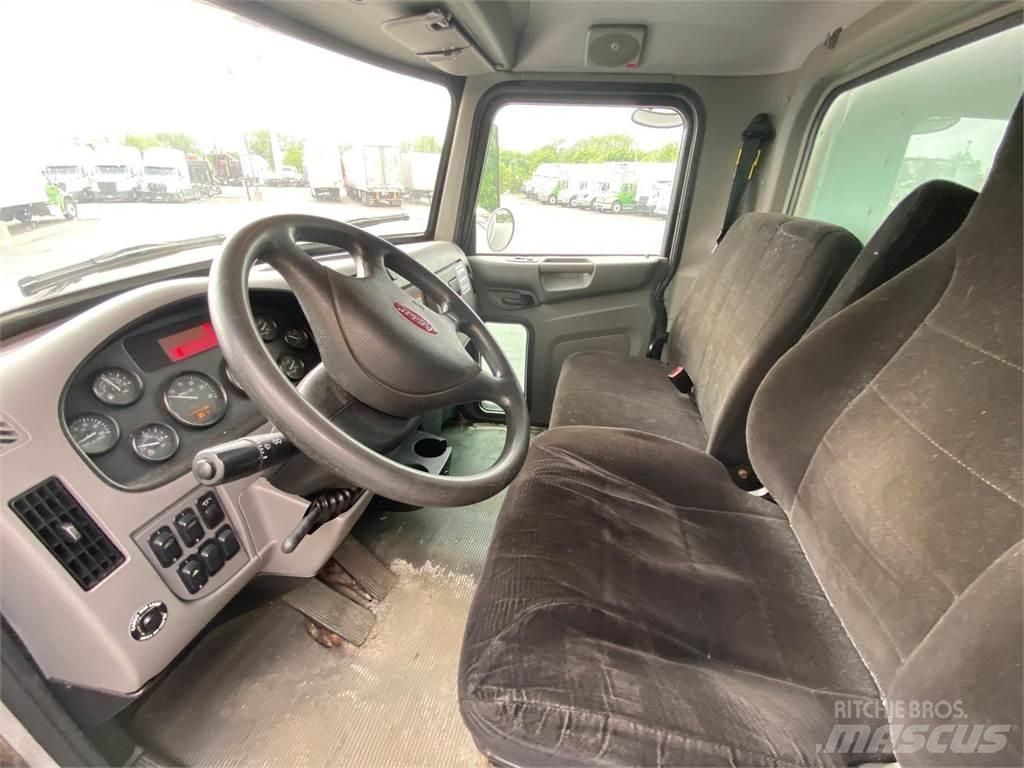 Peterbilt 337 Kapali kasa kamyonlar