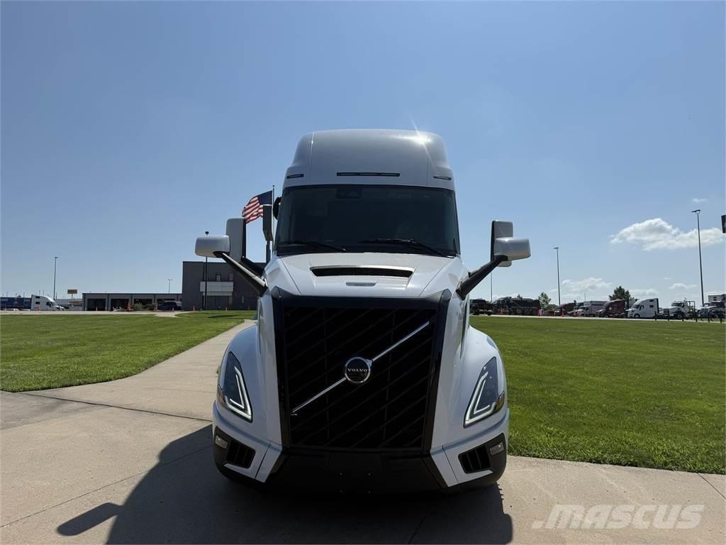 Volvo NEW VNL860 Çekiciler