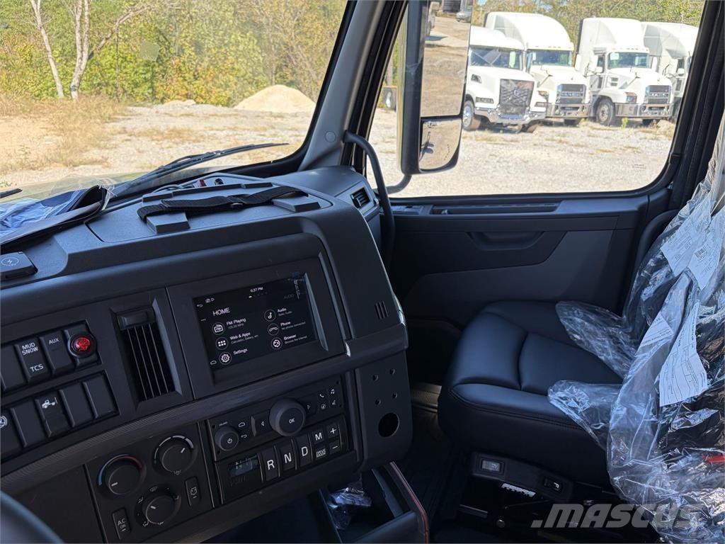 Volvo VAH64600 Vinçli kamyonlar