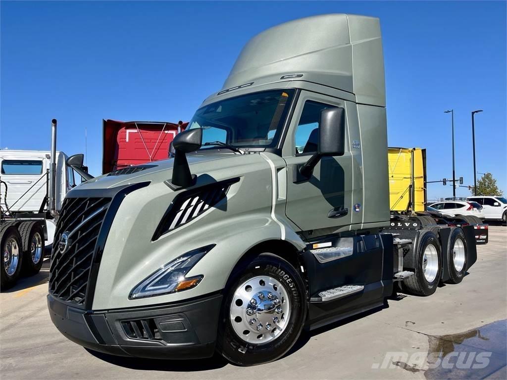 Volvo VNL64T300 Çekiciler