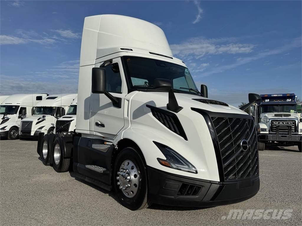 Volvo VNL64T300 Çekiciler