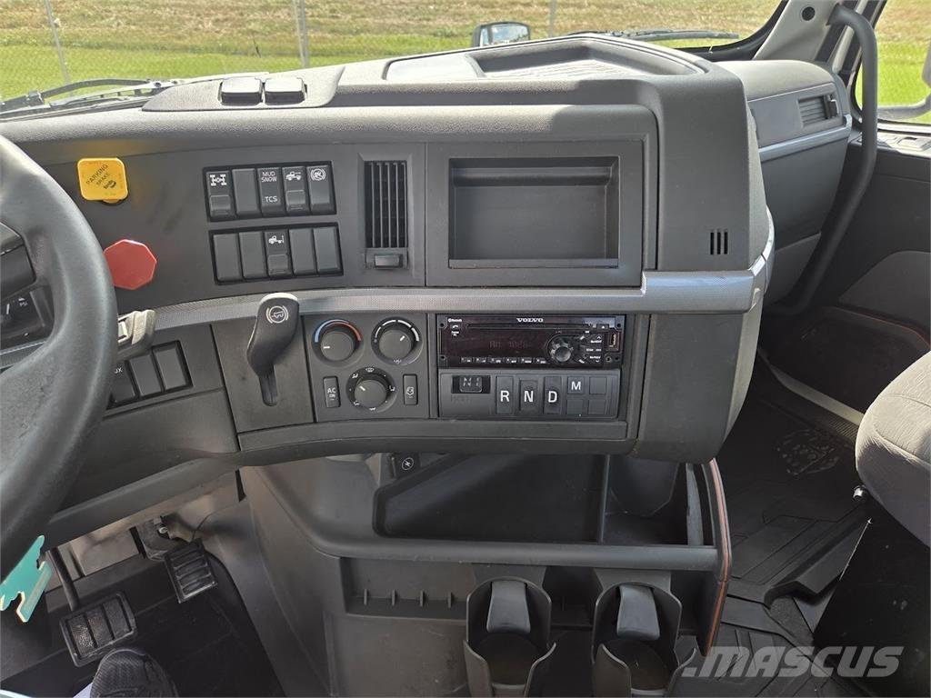Volvo VNL64T300 Çekiciler