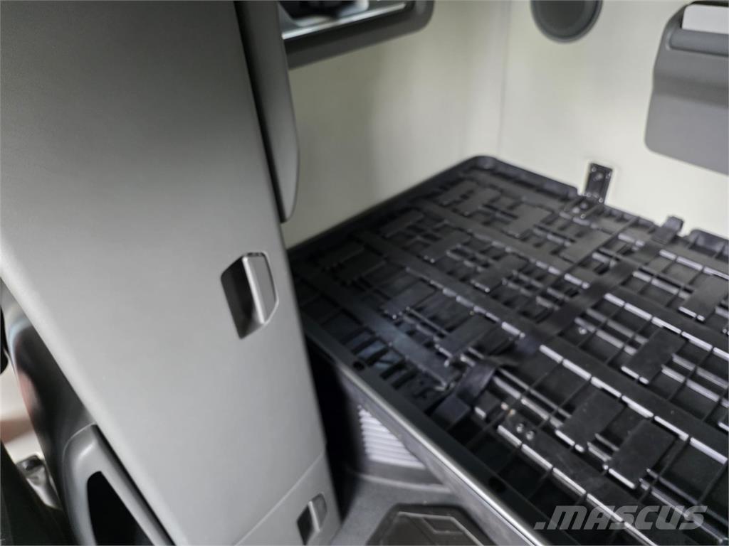 Volvo VNL64T760 Çekiciler