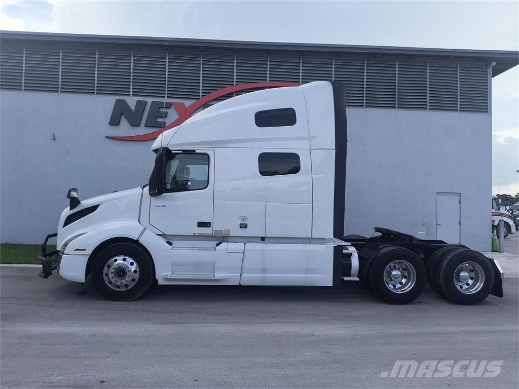 Volvo VNL64T760 Çekiciler