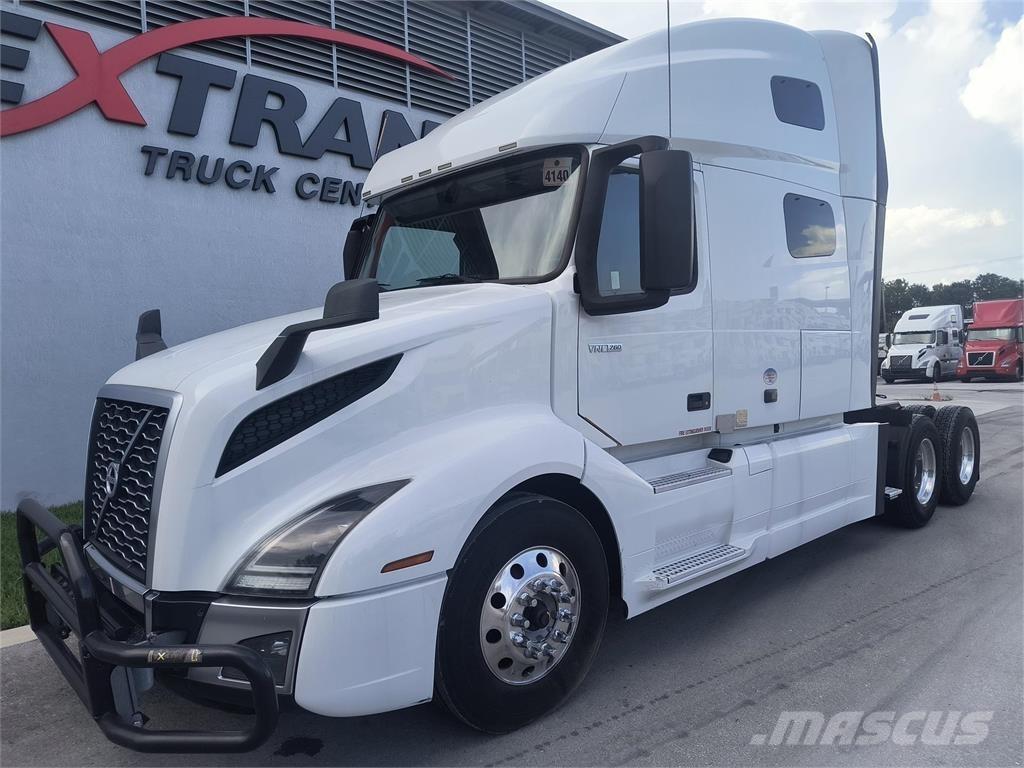 Volvo VNL64T760 Çekiciler