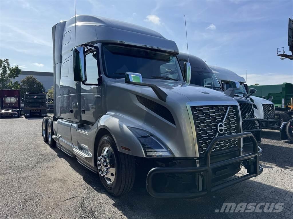 Volvo VNL64T760 Çekiciler
