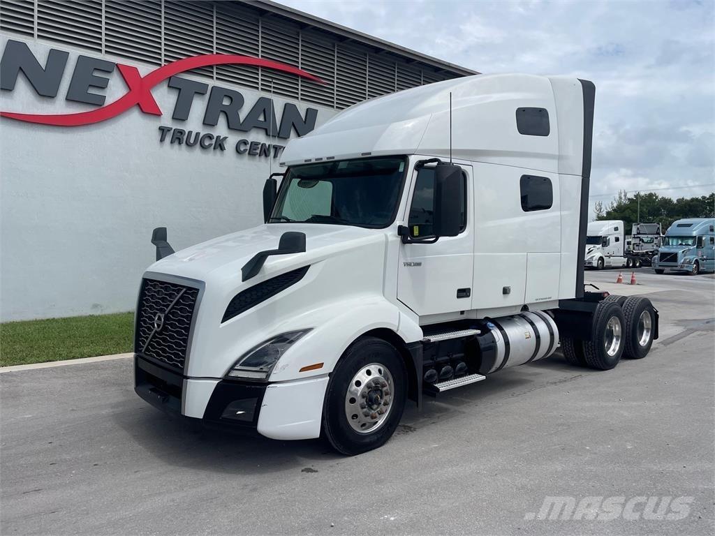 Volvo VNL64T760 Çekiciler
