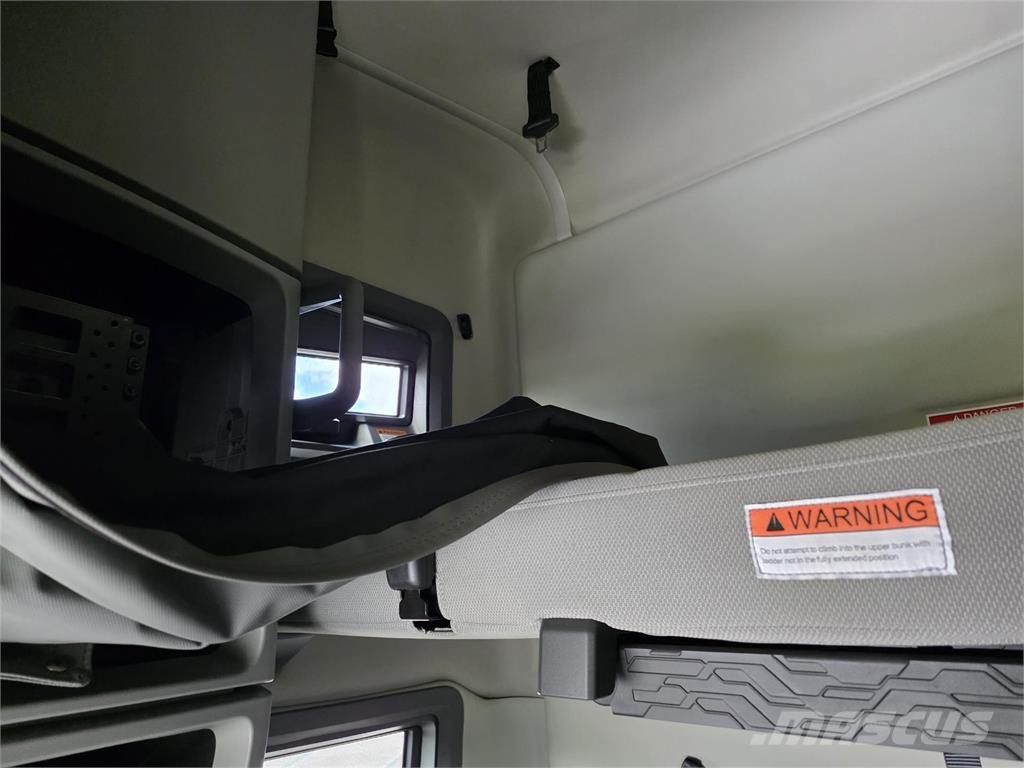 Volvo VNL64T760 Çekiciler