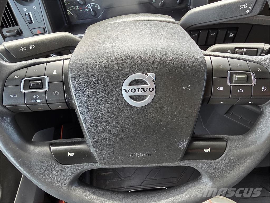 Volvo VNL64T760 Çekiciler