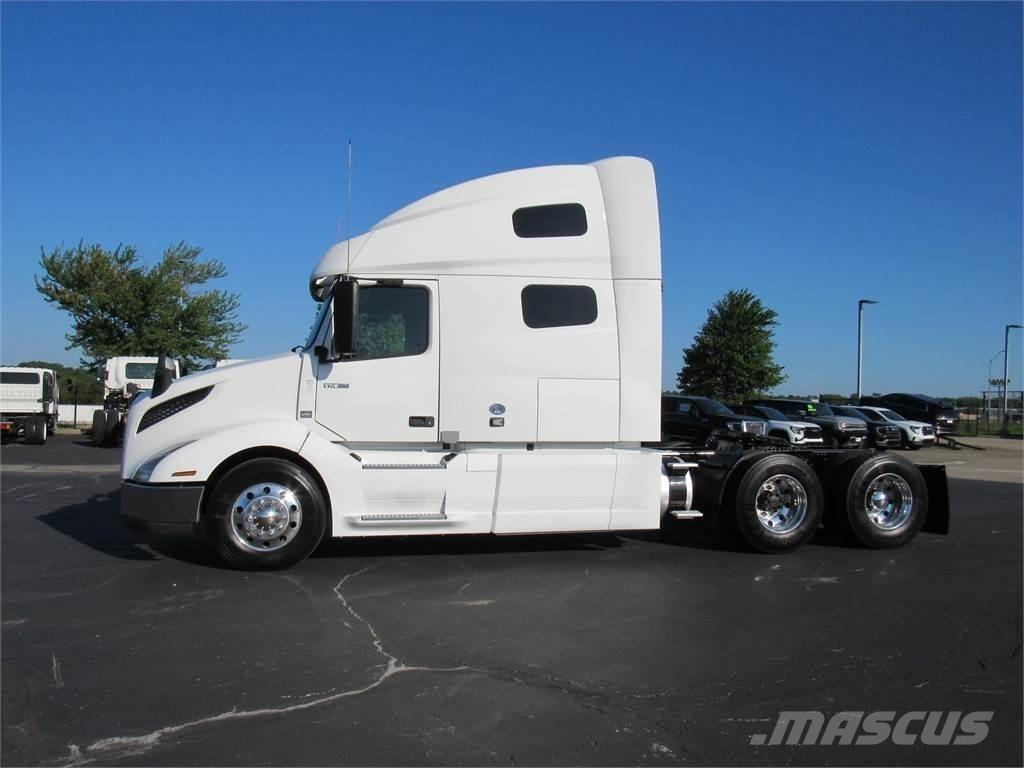 Volvo VNL64T760 Çekiciler