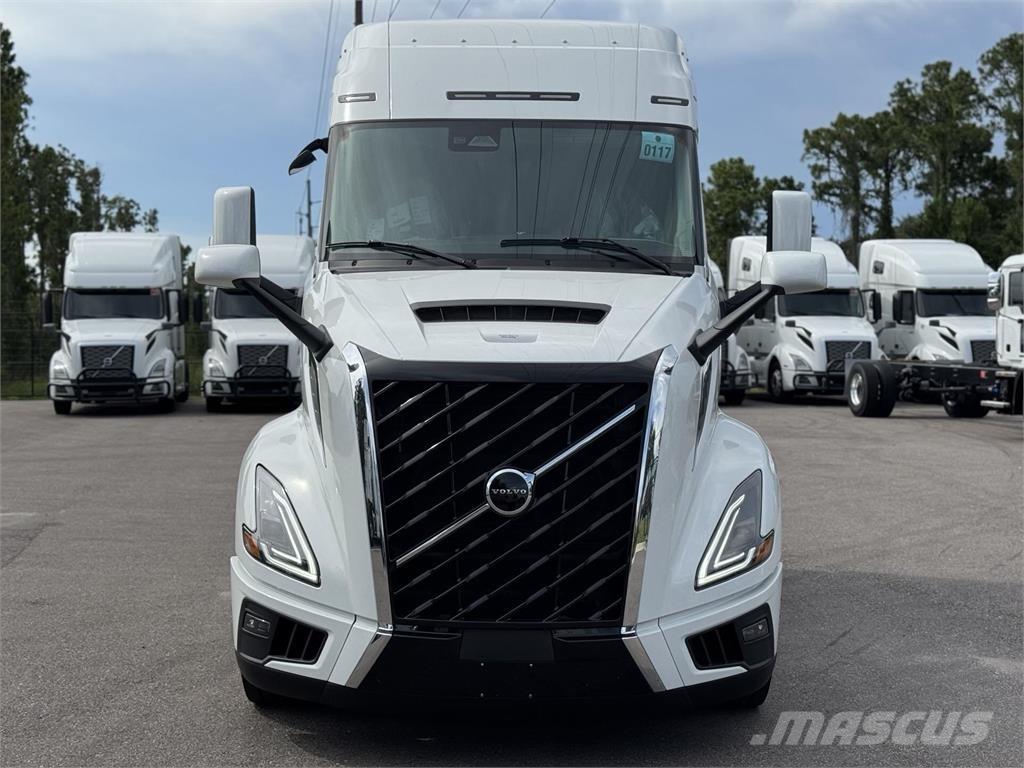Volvo VNL64T840 Çekiciler