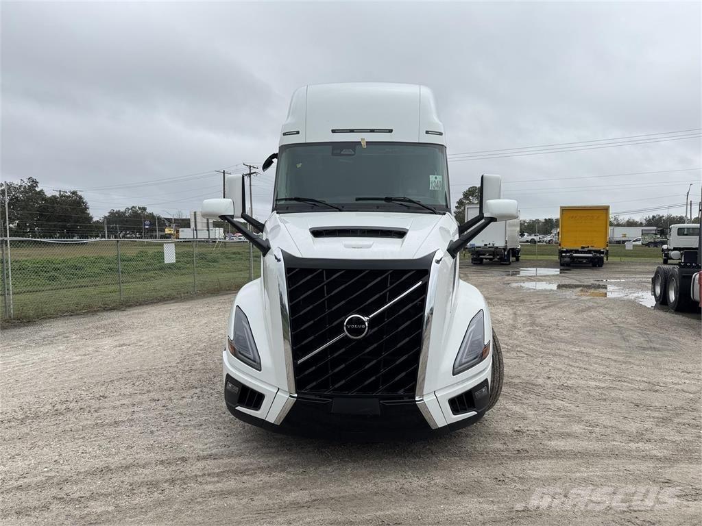 Volvo VNL64T860 Çekiciler