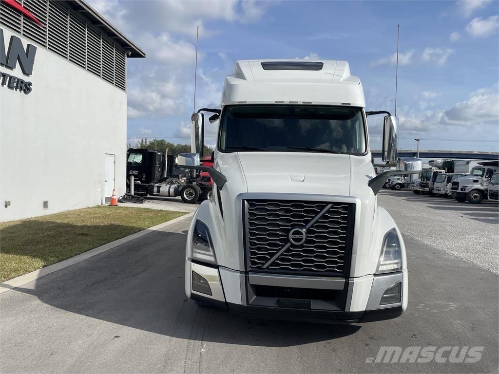 Volvo VNL64T860 Çekiciler