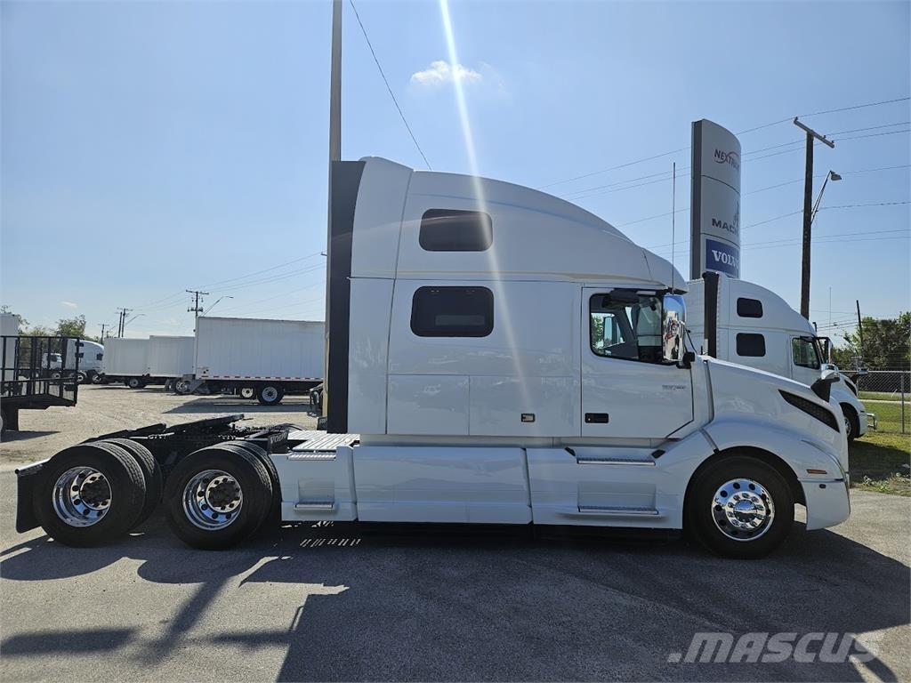 Volvo VNL64T860 Çekiciler