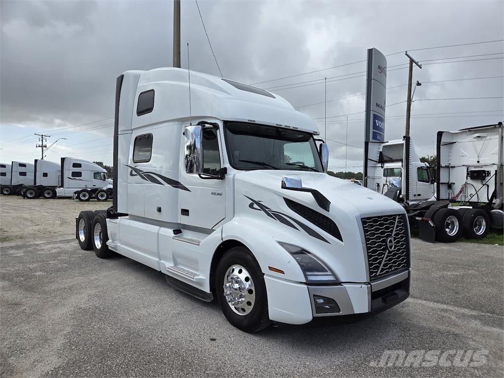 Volvo VNL64T860 Çekiciler