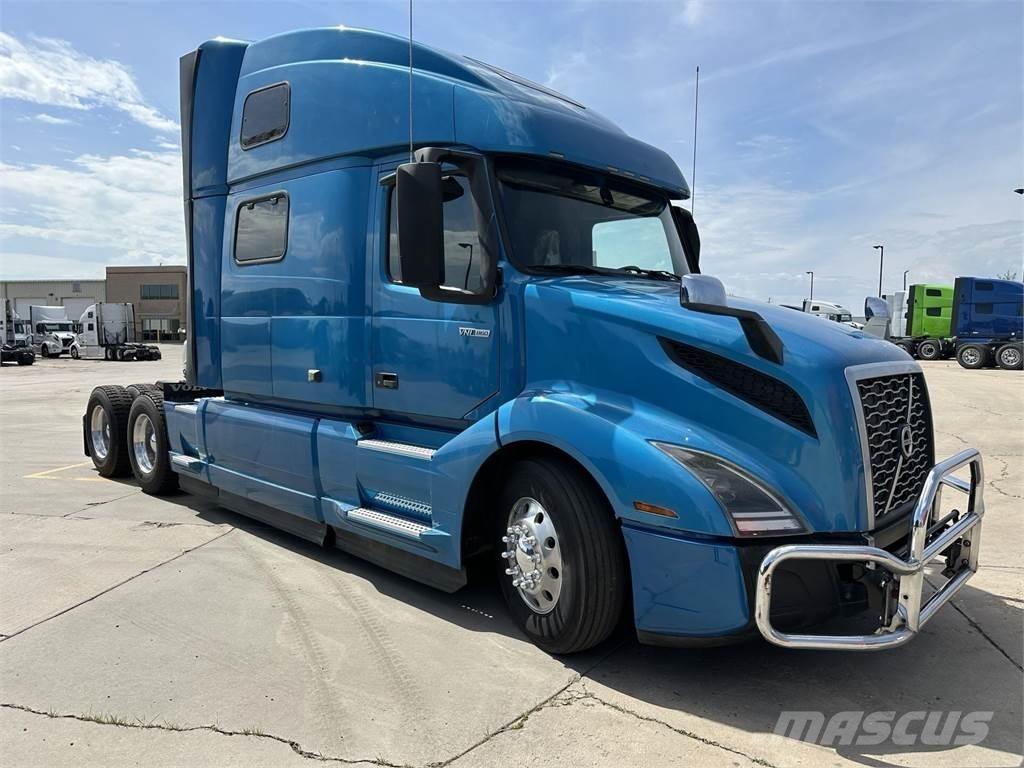 Volvo VNL64T860 Çekiciler