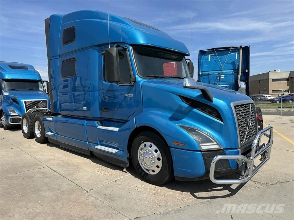 Volvo VNL64T860 Çekiciler