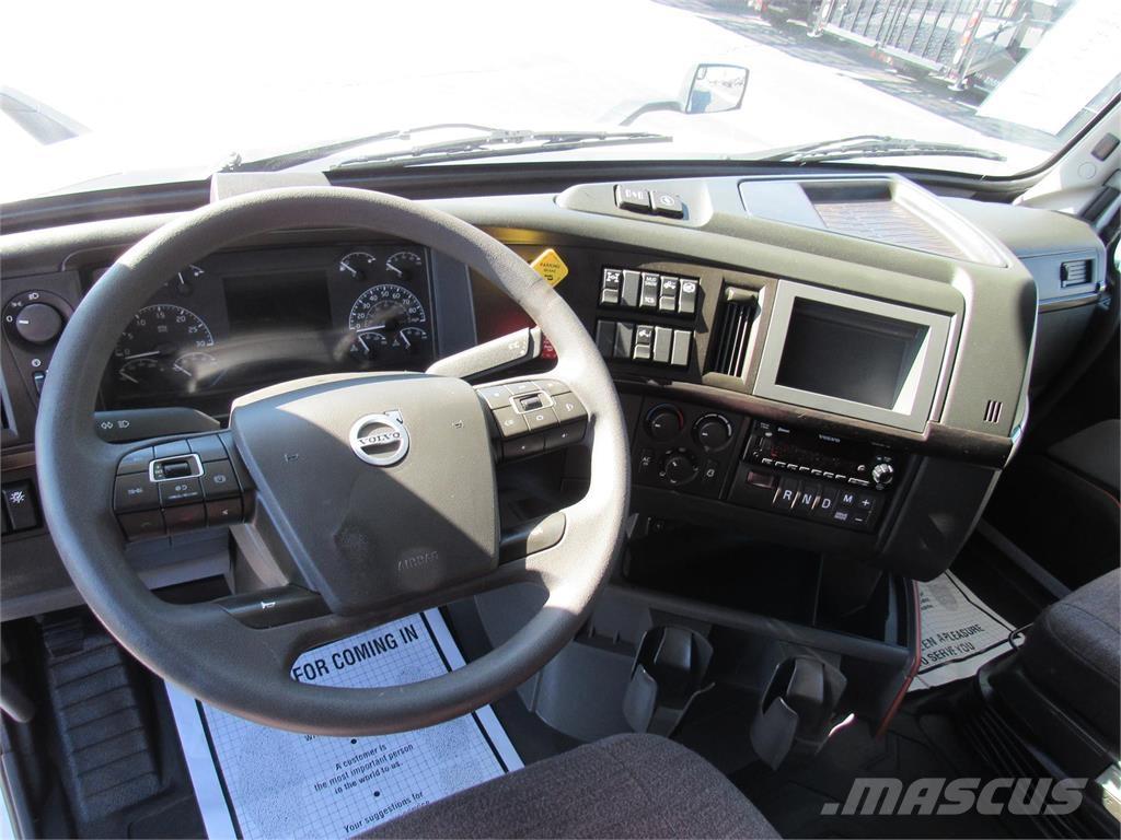 Volvo VNL64T860 Çekiciler