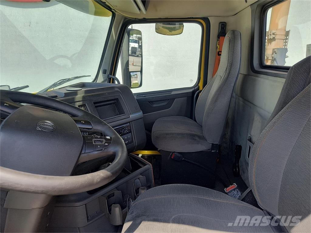Volvo VNR64T Çekiciler