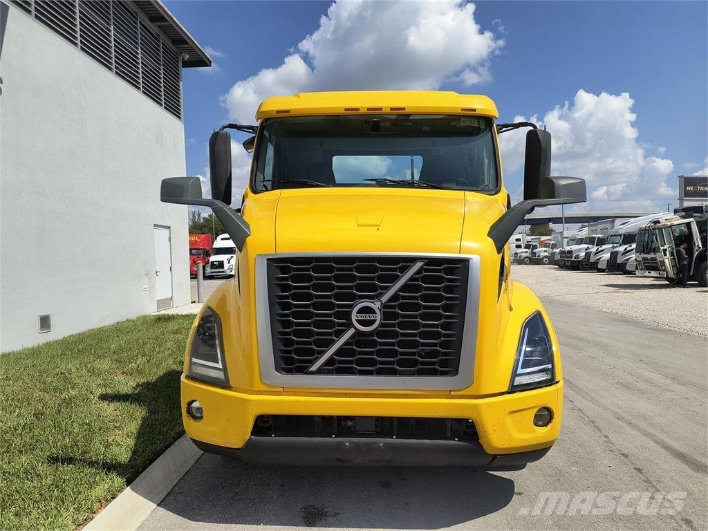 Volvo VNR64T Çekiciler
