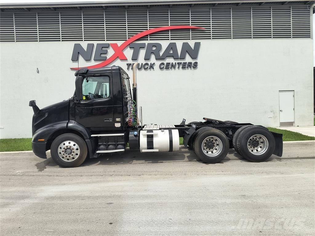 Volvo VNR64T Çekiciler