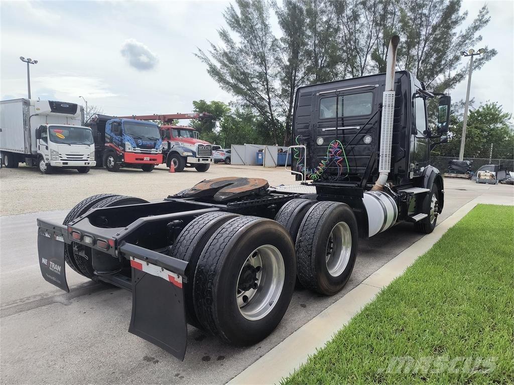 Volvo VNR64T Çekiciler