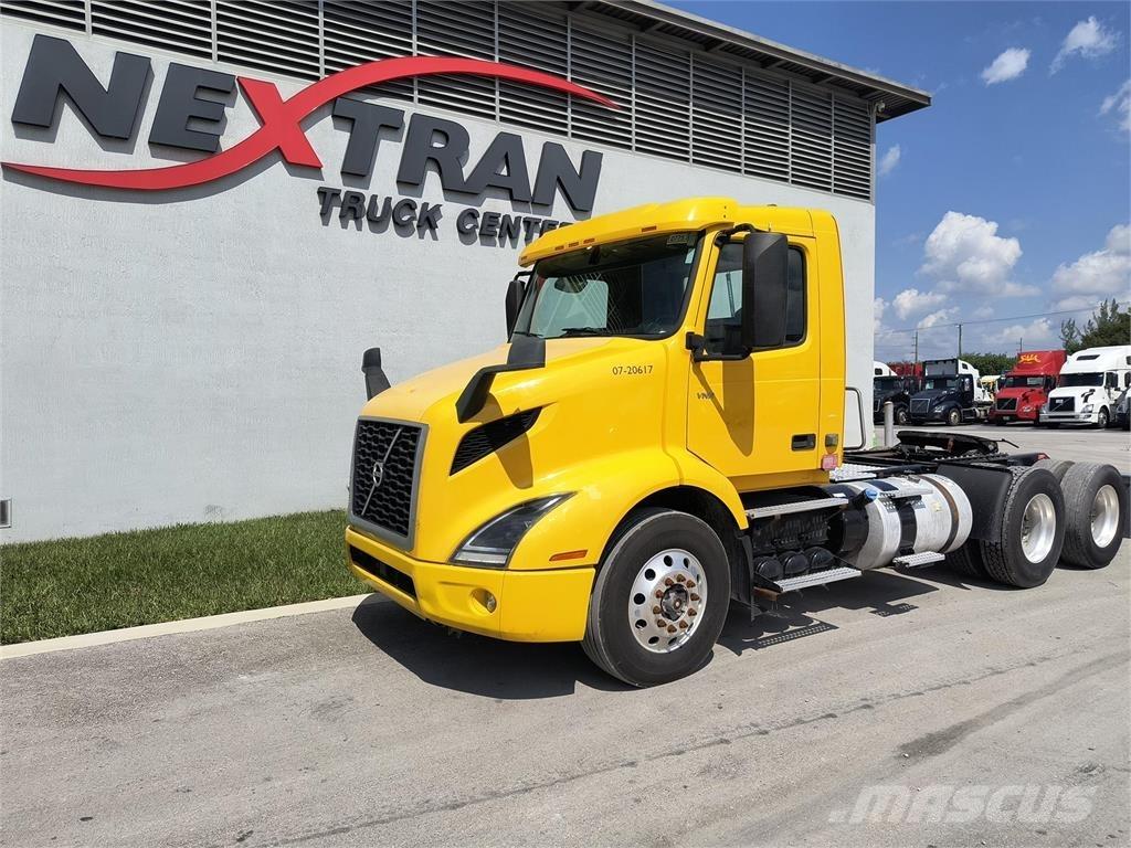 Volvo VNR64T300 Çekiciler