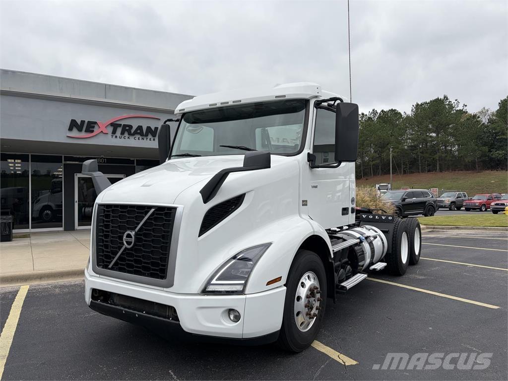 Volvo VNR64T300 Çekiciler