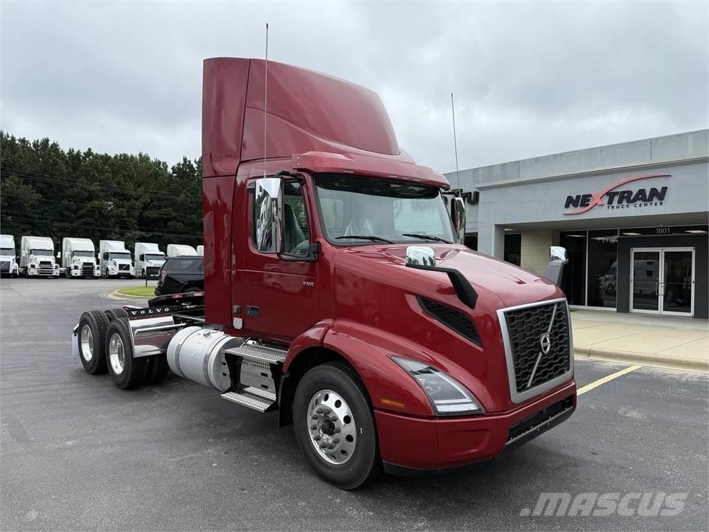 Volvo VNR64T300 Çekiciler