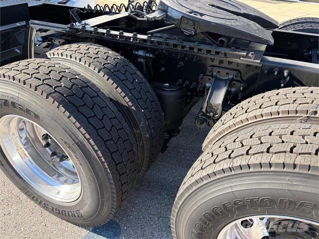 Volvo VNR64T300 Çekiciler