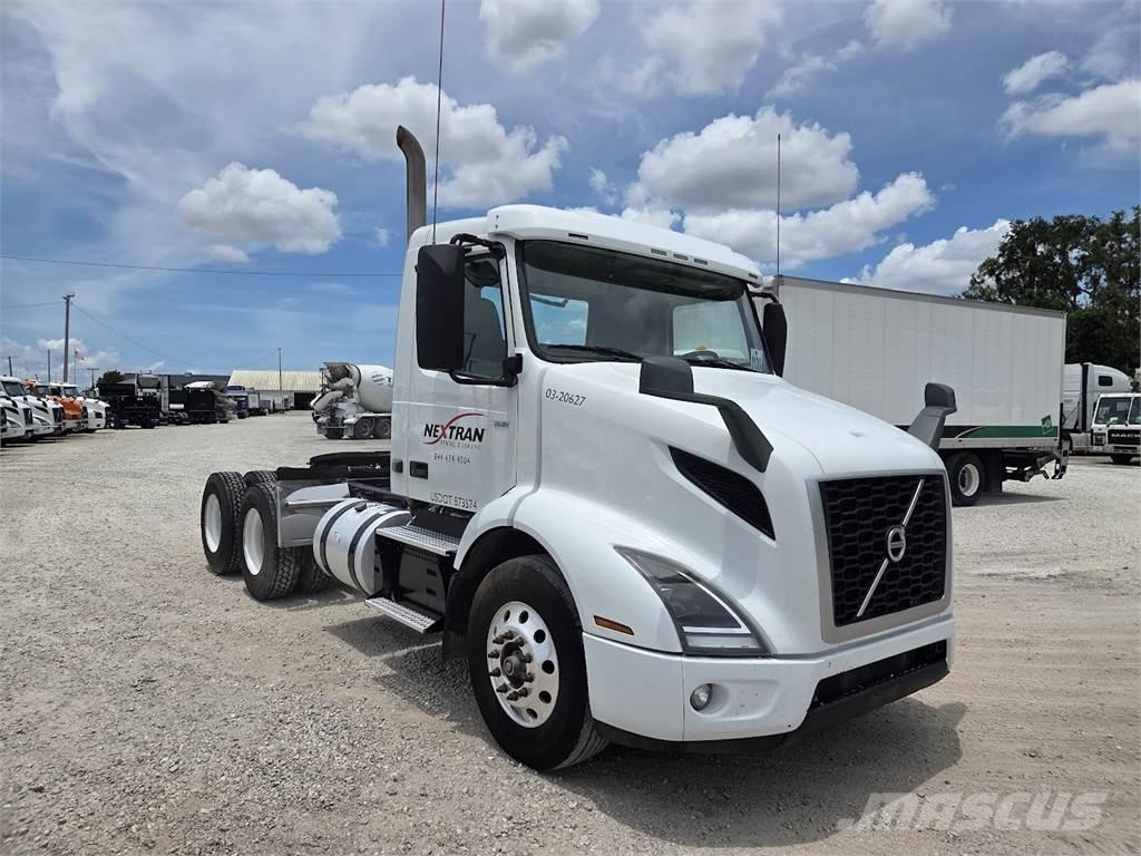 Volvo VNR64T300 Çekiciler