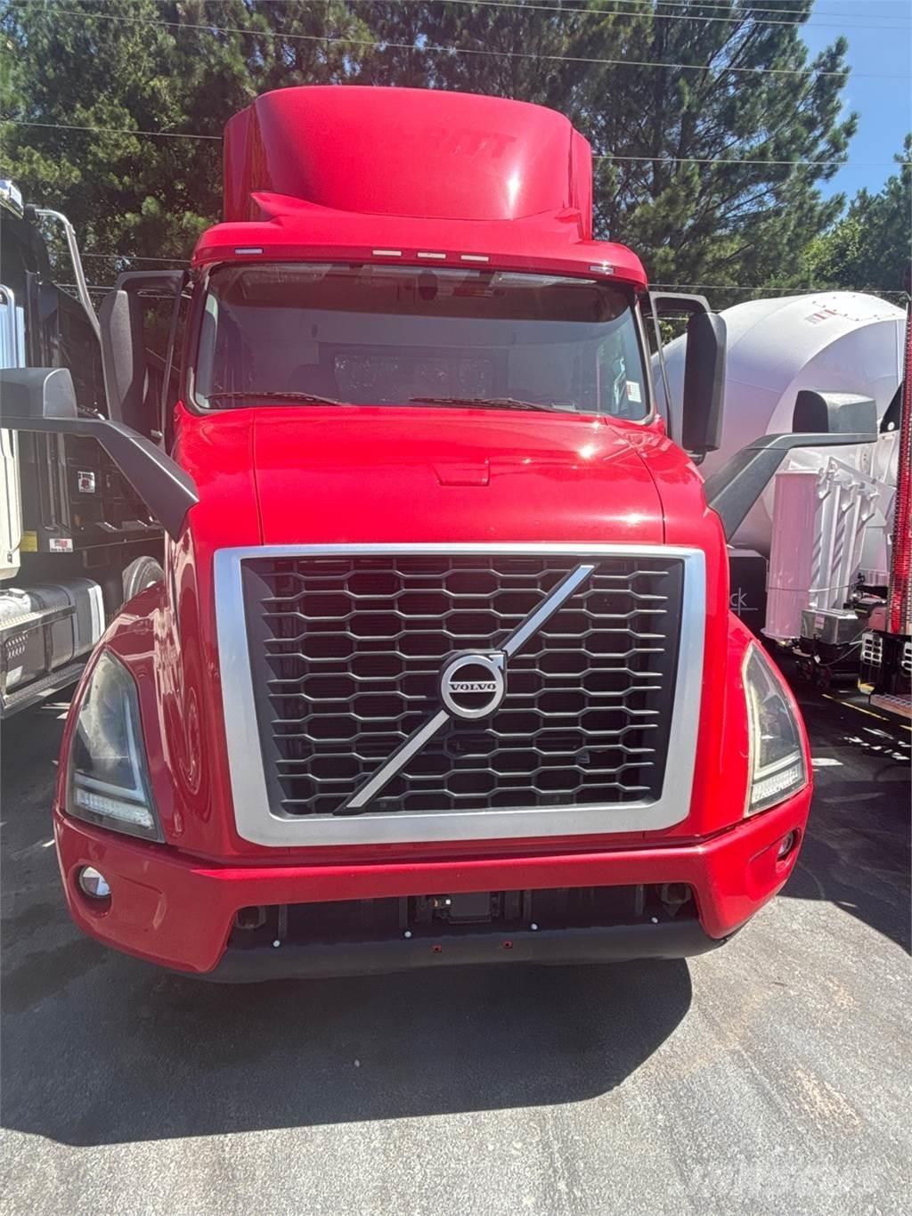 Volvo VNR64T300 Çekiciler