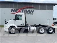 Volvo VNR64T300 Çekiciler