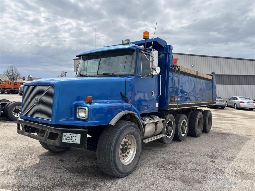 Volvo WG64T Damperli kamyonlar