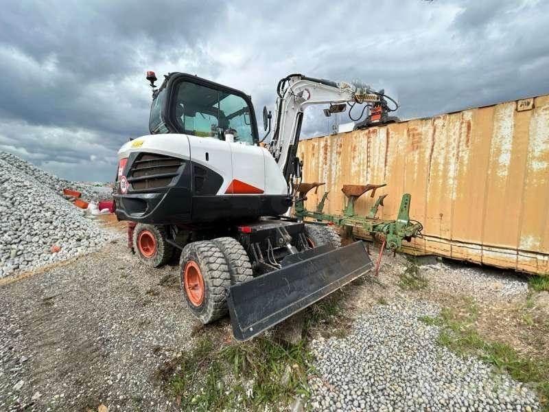 Bobcat E57W Lastik tekerli ekskavatörler