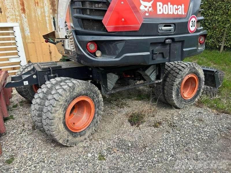 Bobcat E57W Lastik tekerli ekskavatörler