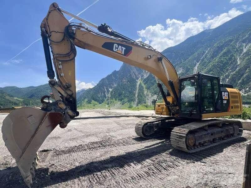 CAT 330F LN Paletli ekskavatörler