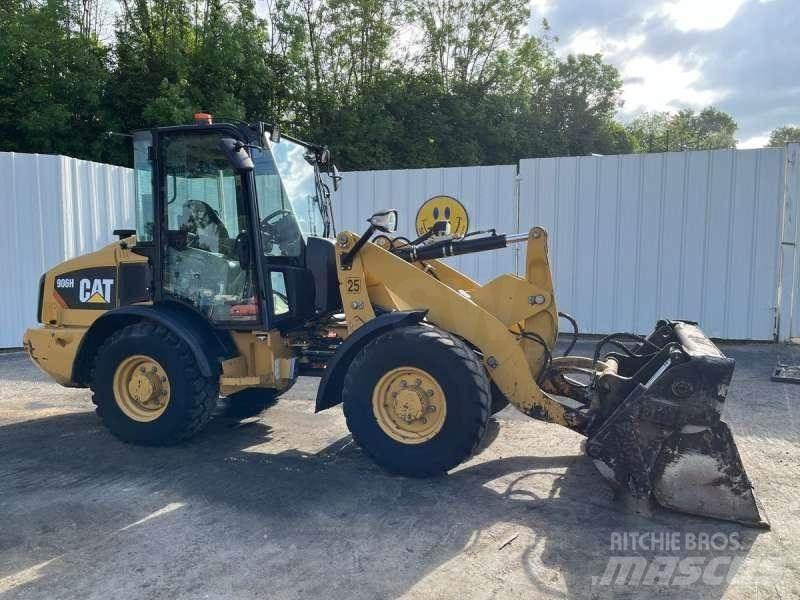 CAT 906H Mini yükleyiciler