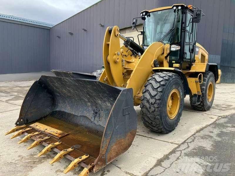 CAT 938M Tekerlekli yükleyiciler