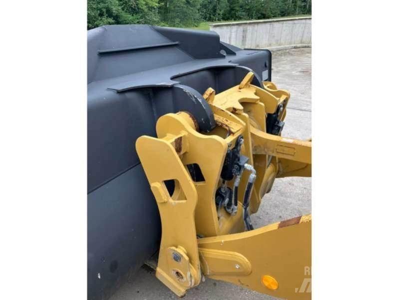 CAT 938M Tekerlekli yükleyiciler
