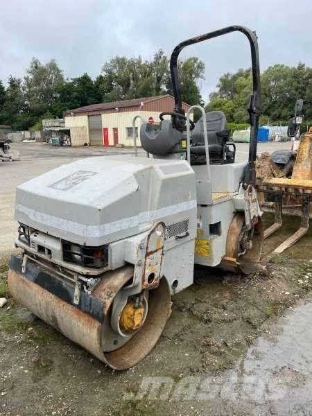 CAT CB224 Zemin sıkıştırma makineleri