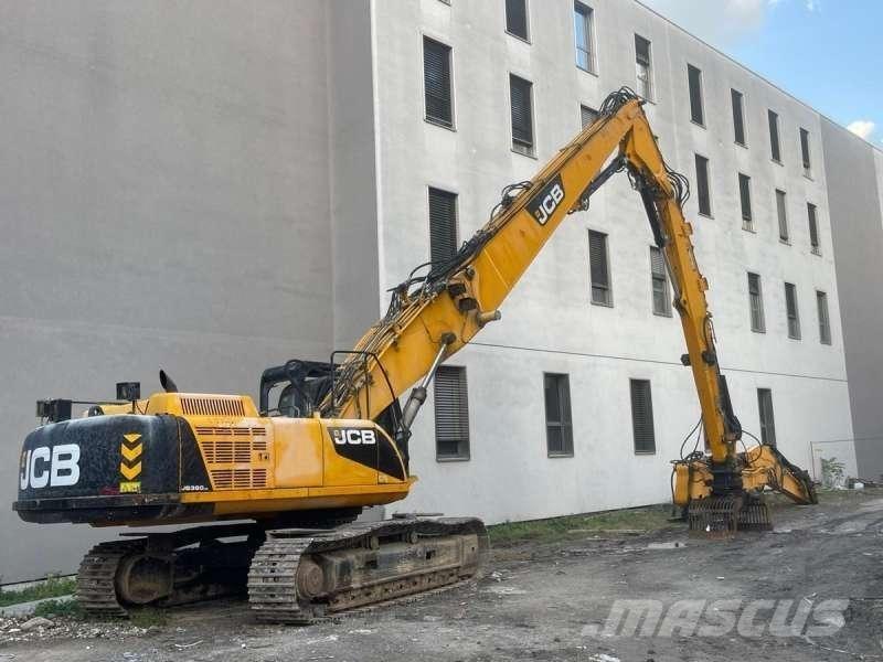 JCB JS360 Yıkım ekskavatörleri