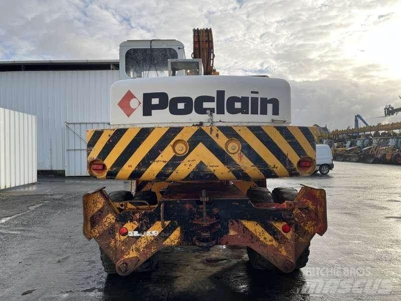 Poclain P60 Lastik tekerli ekskavatörler