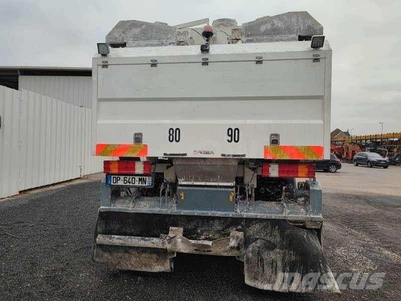 Unimog U500 Diger