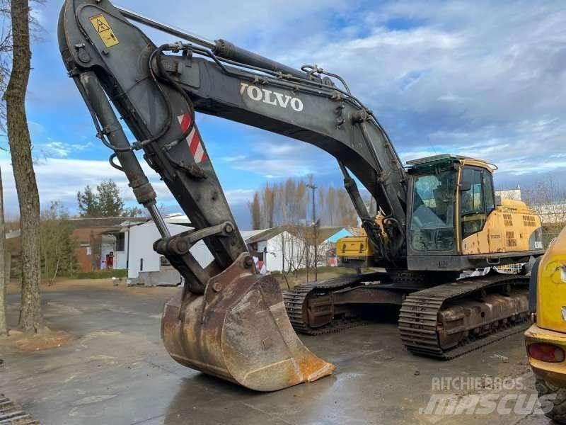 Volvo EC360 Paletli ekskavatörler