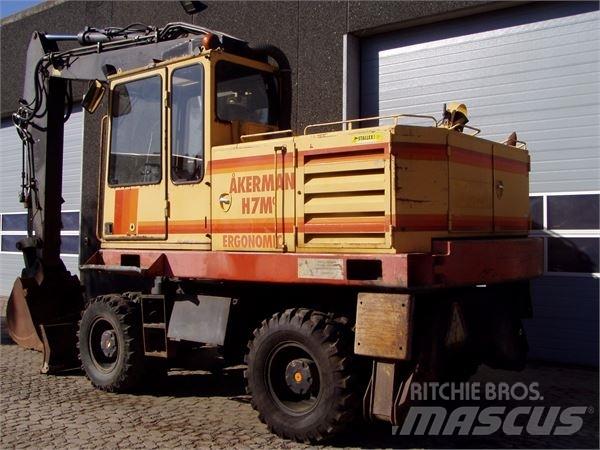 Åkerman H7MC Lastik tekerli ekskavatörler