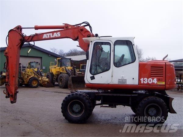 Atlas 1304M Lastik tekerli ekskavatörler