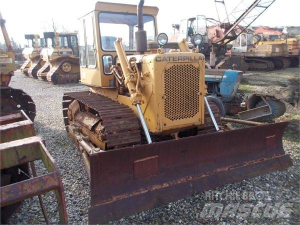 CAT D4D Paletli dozerler