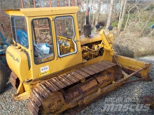 CAT D4D Paletli dozerler