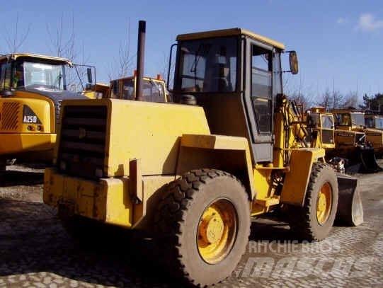 JCB 410 Tekerlekli yükleyiciler